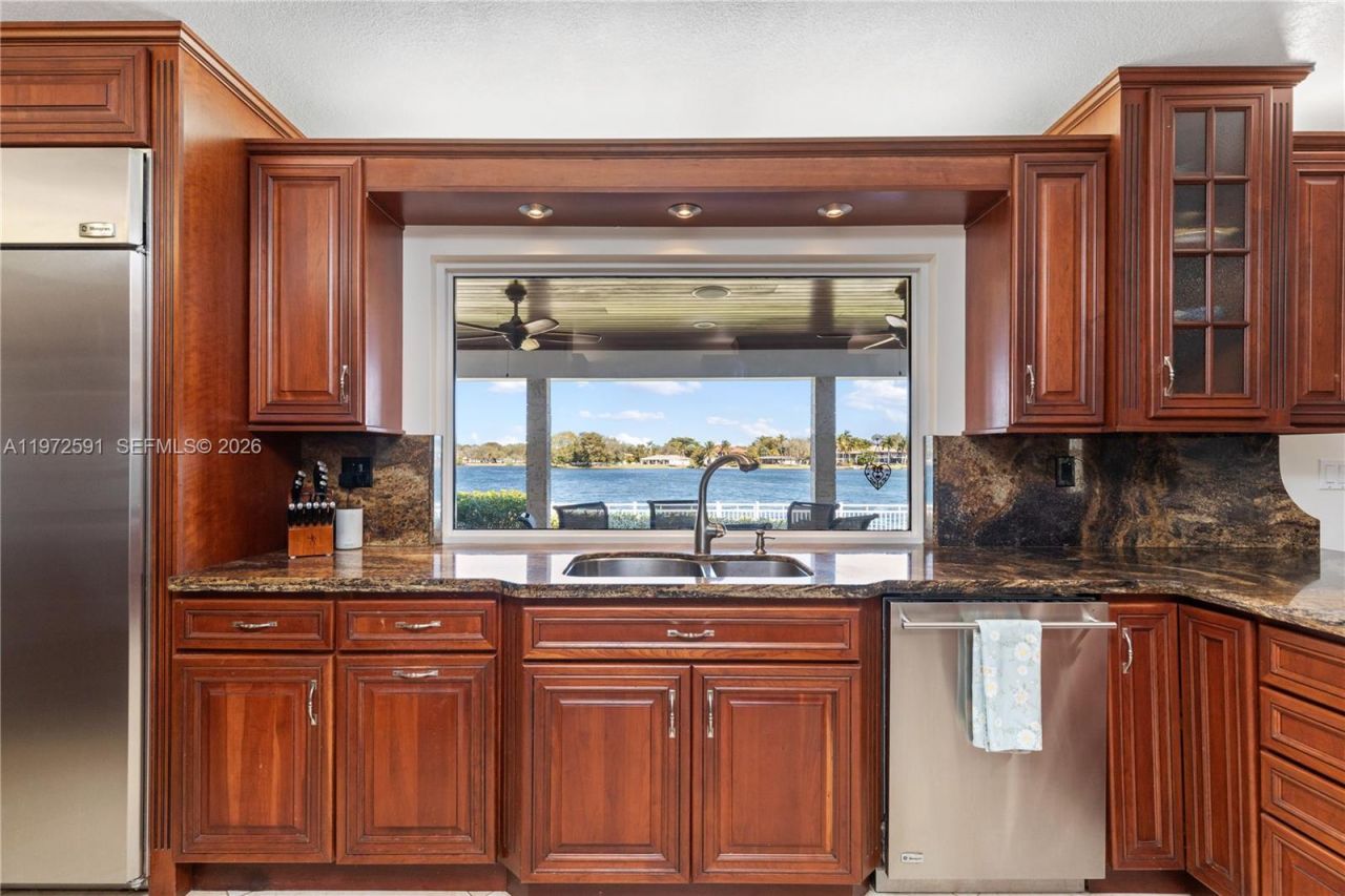 8121 SW 203rd St, Cutler Bay, FL 33189 Photo