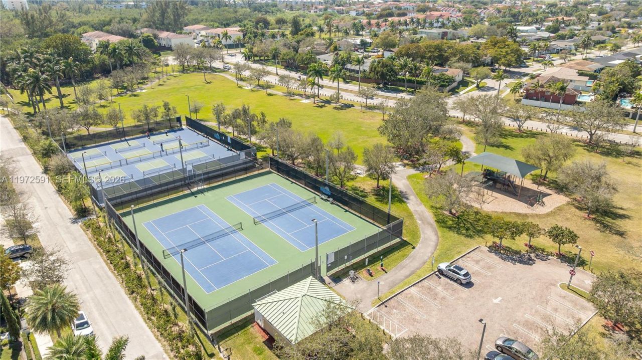 8121 SW 203rd St, Cutler Bay, FL 33189 Photo