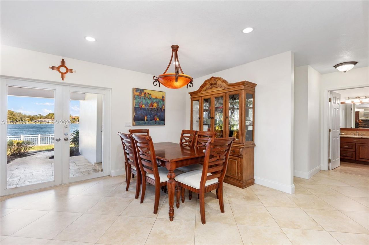 8121 SW 203rd St, Cutler Bay, FL 33189 Photo