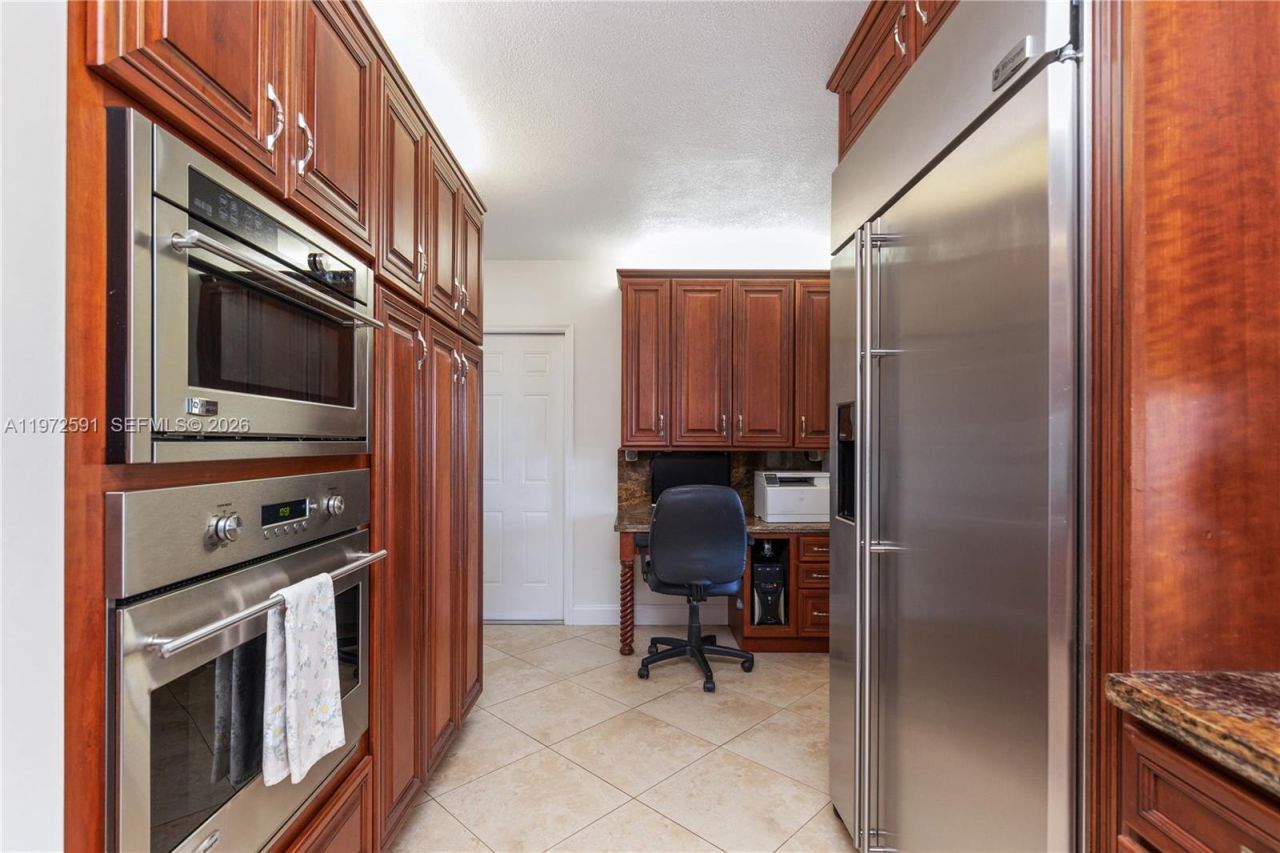 8121 SW 203rd St, Cutler Bay, FL 33189 Photo