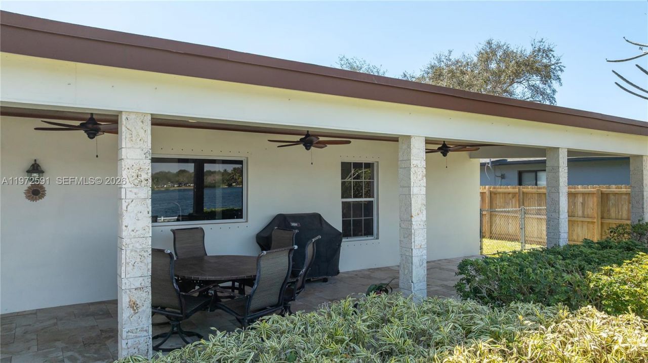 8121 SW 203rd St, Cutler Bay, FL 33189 Photo