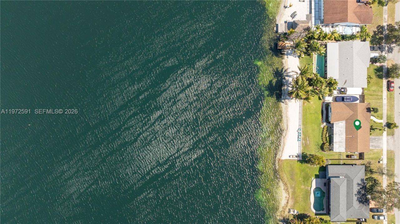 8121 SW 203rd St, Cutler Bay, FL 33189 Photo