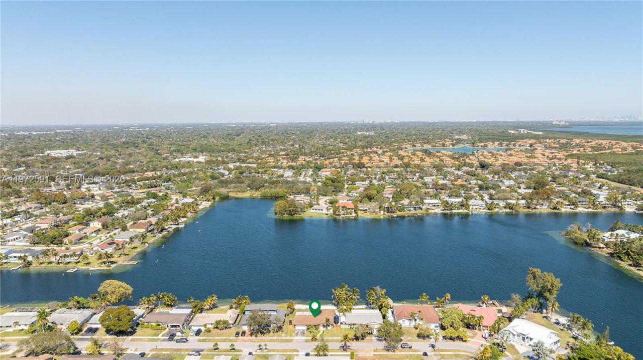 8121 SW 203rd St, Cutler Bay, FL 33189 Photo