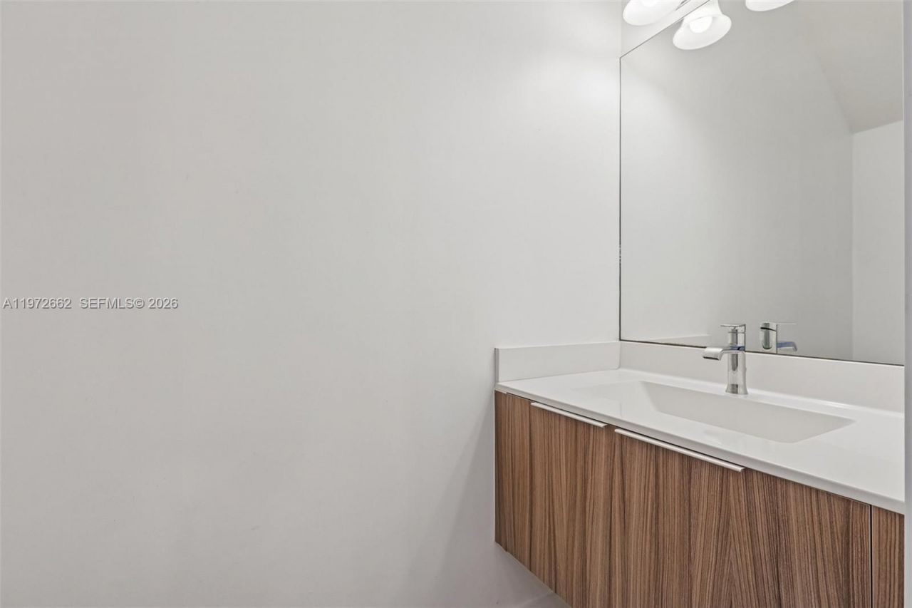 10455 NW 82nd St, Unit 4, Doral, FL 33178 Photo