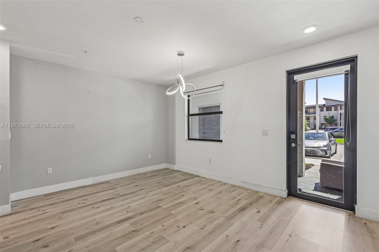 10455 NW 82nd St, Unit 4, Doral, FL 33178 Photo