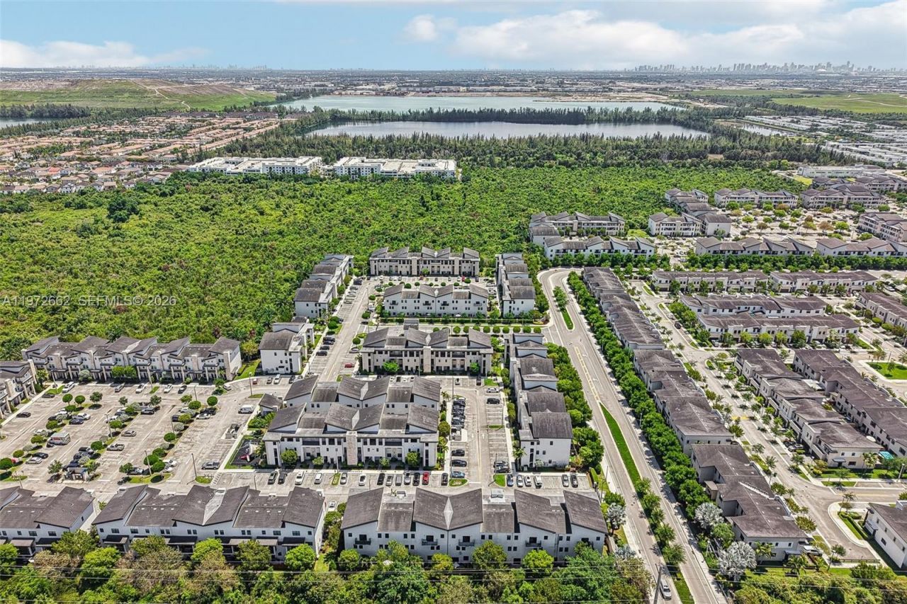 10455 NW 82nd St, Unit 4, Doral, FL 33178 Photo