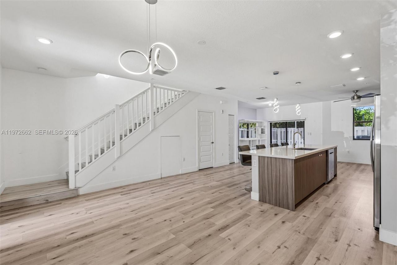 10455 NW 82nd St, Unit 4, Doral, FL 33178 Photo