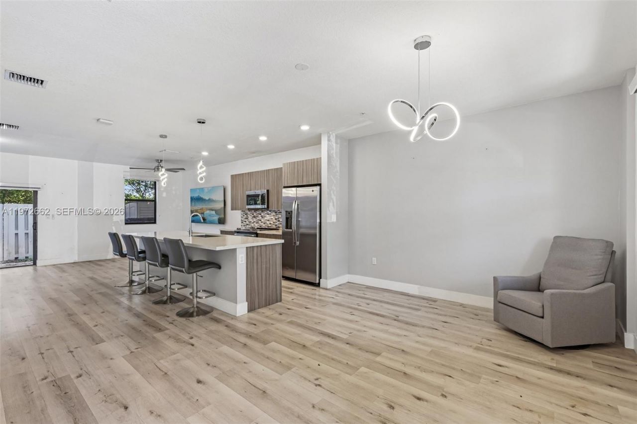 10455 NW 82nd St, Unit 4, Doral, FL 33178 Photo