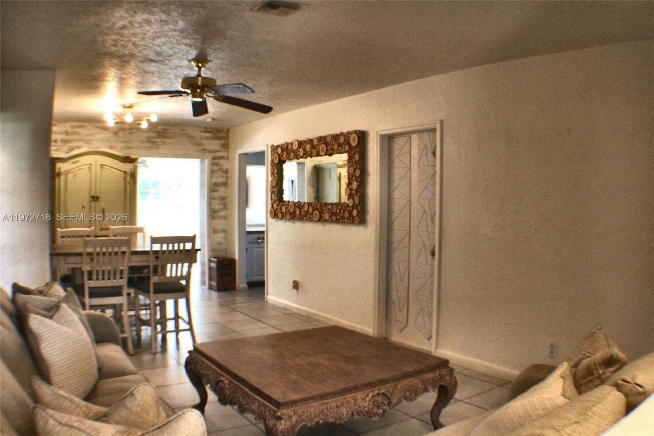 6532 Mayo St , Hollywood, FL 33023 Photo