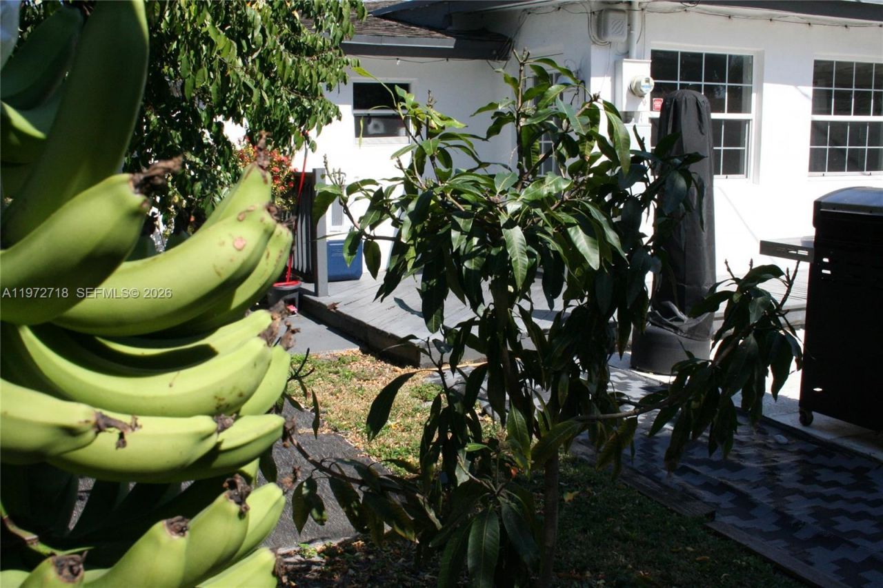 6532 Mayo St , Hollywood, FL 33023 Photo