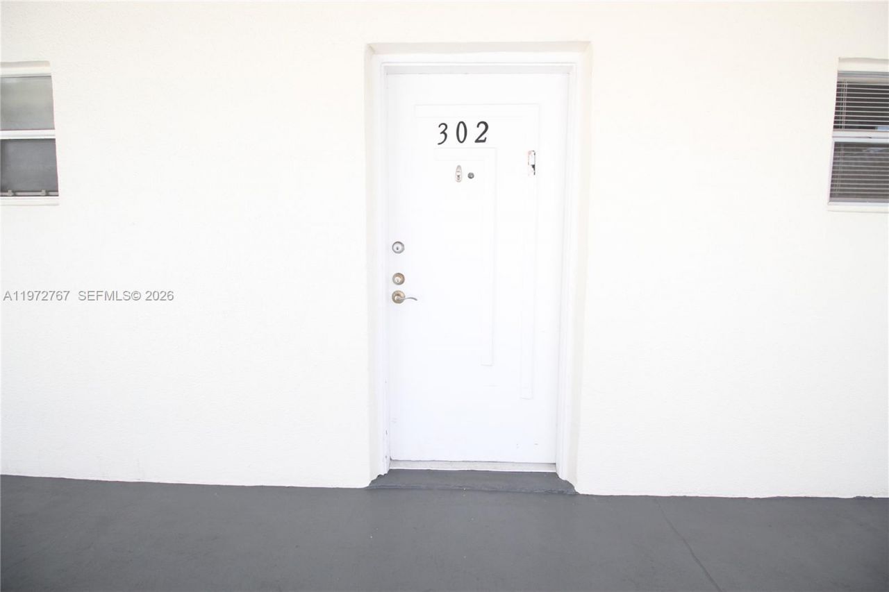 4235 N University Dr , Unit 302, Sunrise, FL 33351 Photo