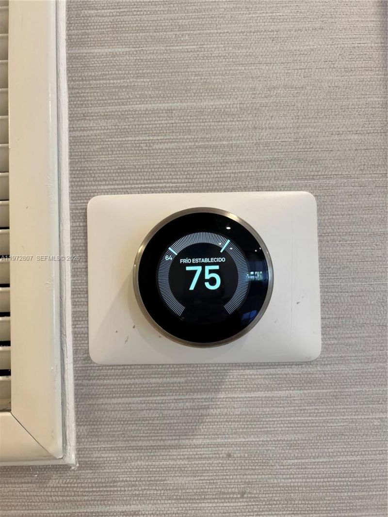 2430 NE 135th St , Unit 201, North Miami, FL 33181 Photo