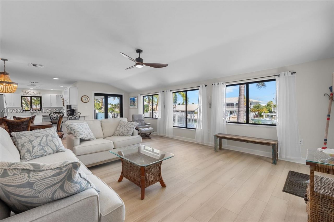 520 12th St, Key Colony, FL 33051 Photo