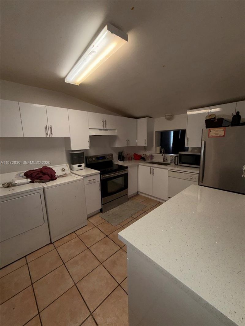 7191 Park St , Hollywood, FL 33024 Photo