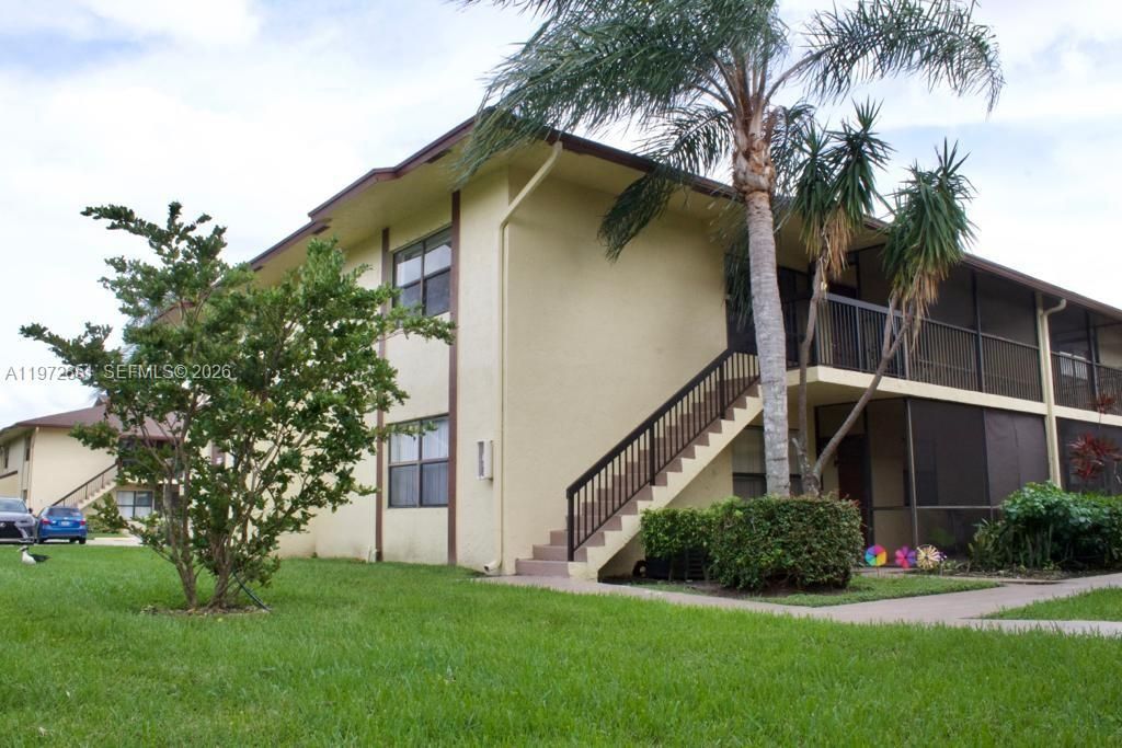 10025 Winding Lake Rd, Unit 204, Sunrise, FL 33351 Photo