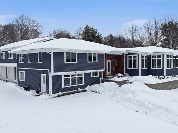 235 Kemp St, Dunstable, MA 01827