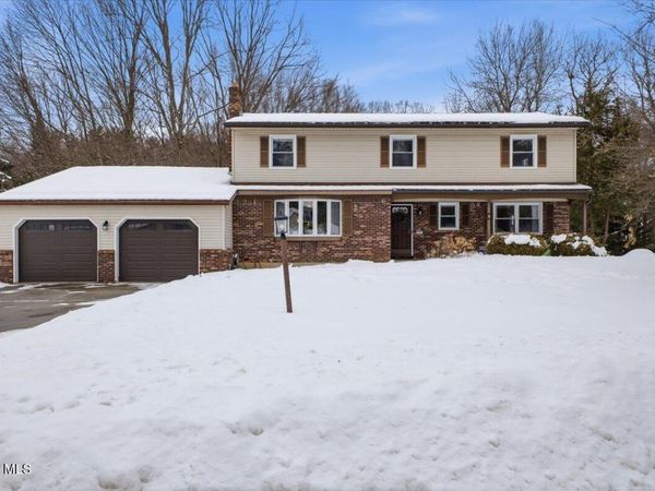 53 Brookline Drive, Clifton Park, NY 12065