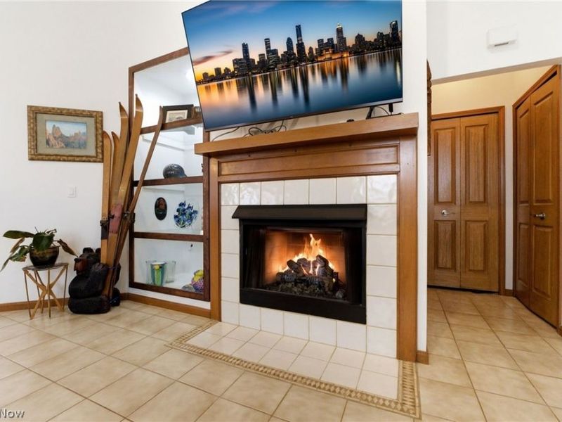 23265 Wainwright Terrace, Olmsted Falls, OH 44138 Photo 12