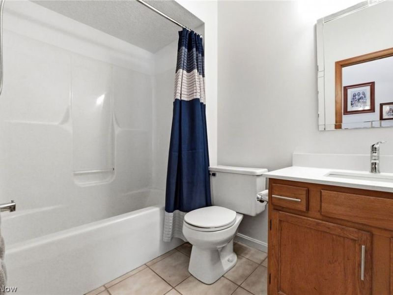 23265 Wainwright Terrace, Olmsted Falls, OH 44138 Photo 20