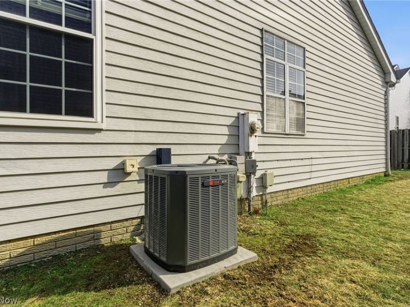 23265 Wainwright Terrace, Olmsted Falls, OH 44138 Photo 31