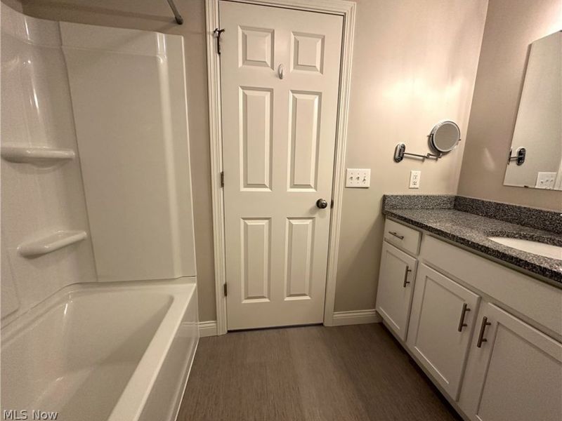 4433 Fenwick Avenue, Cleveland, OH 44113 Photo 15