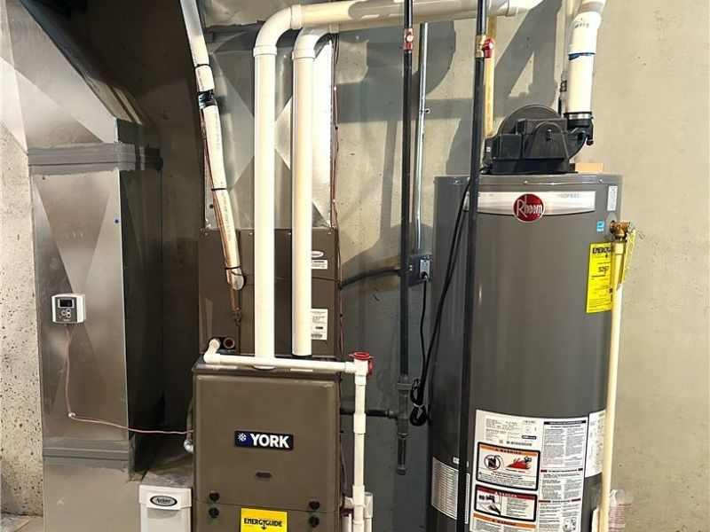 4433 Fenwick Avenue, Cleveland, OH 44113 Photo 23