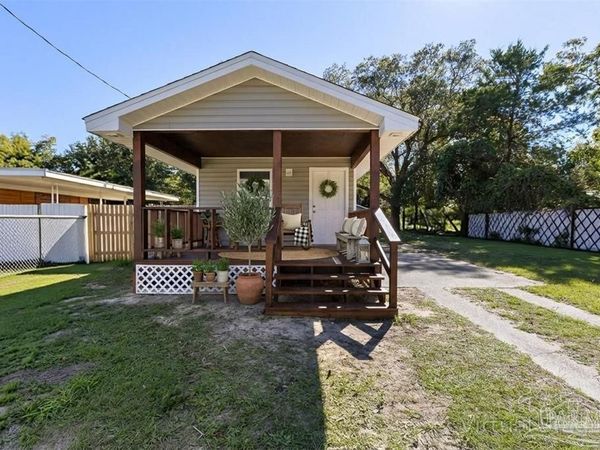 2405 W Hernandez St, Pensacola, FL 32505