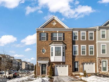 8762 ELSING GREEN DRIVE, MANASSAS, VA 20112