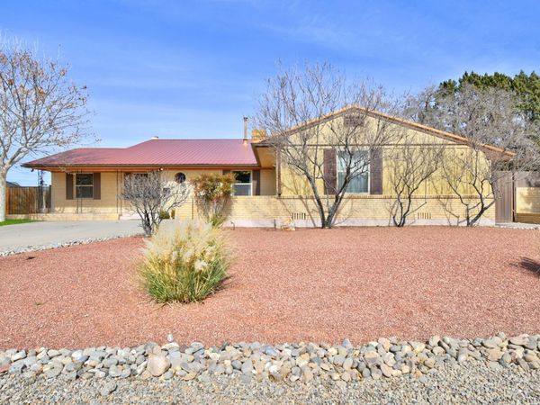 7013 Aztec Road NE, Albuquerque, NM 87110