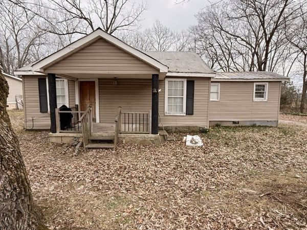 200 Riley Creek Rd, Tullahoma, TN 37388