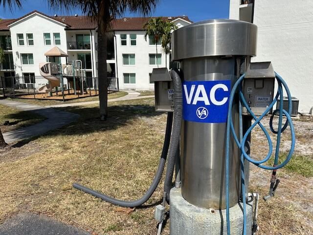 401 Villa Circle, Boynton Beach, FL 33435 Photo