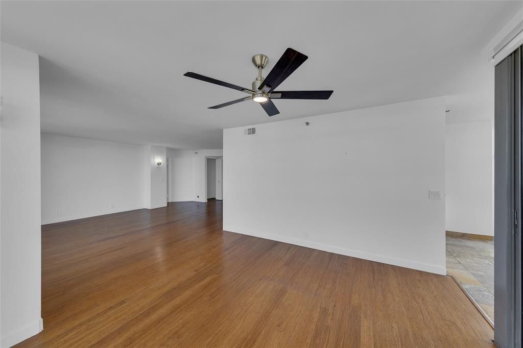 3500 Mystic Pointe Drive, Unit 3404, Aventura, FL 33180 Photo