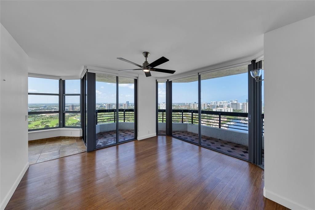 3500 Mystic Pointe Drive, Unit 3404, Aventura, FL 33180 Photo