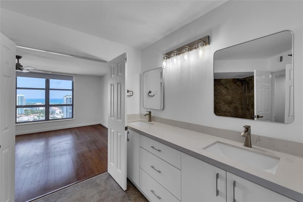 3500 Mystic Pointe Drive, Unit 3404, Aventura, FL 33180 Photo