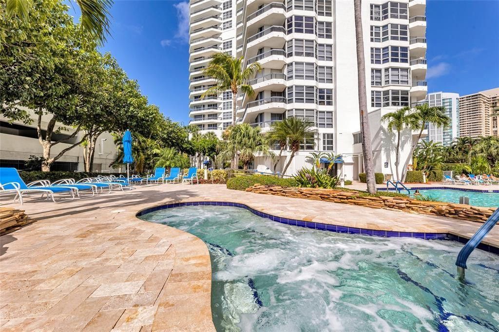 3500 Mystic Pointe Drive, Unit 3404, Aventura, FL 33180 Photo
