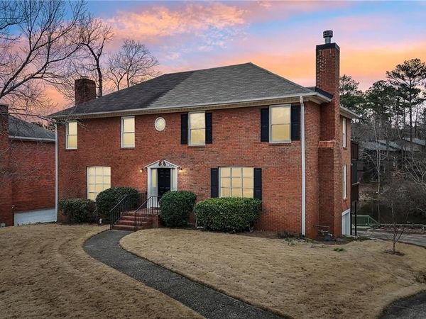 8923 Carroll Manor Drive, Atlanta, GA 30350