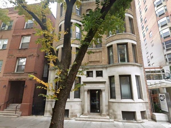 12 W Chestnut Street , Unit 3, Chicago, IL 60610