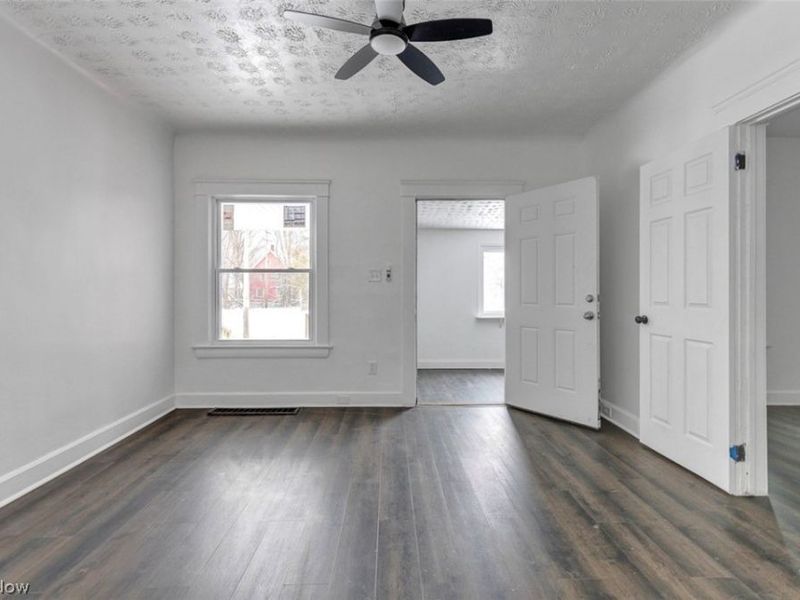 12104 Osceola Avenue, Cleveland, OH 44108 Photo 17