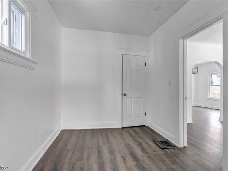 12104 Osceola Avenue, Cleveland, OH 44108 Photo 22