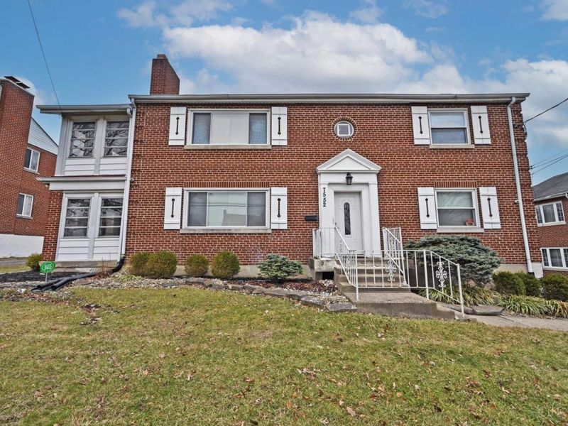 7552 Montgomery Road, Sycamore Township, OH 45236 Photo 1