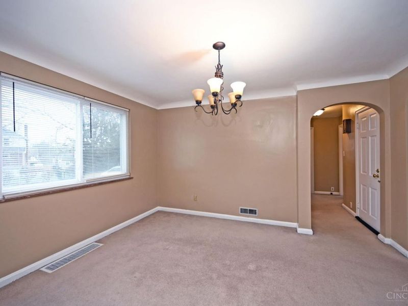 7552 Montgomery Road, Sycamore Township, OH 45236 Photo 12