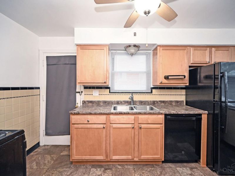 7552 Montgomery Road, Sycamore Township, OH 45236 Photo 13