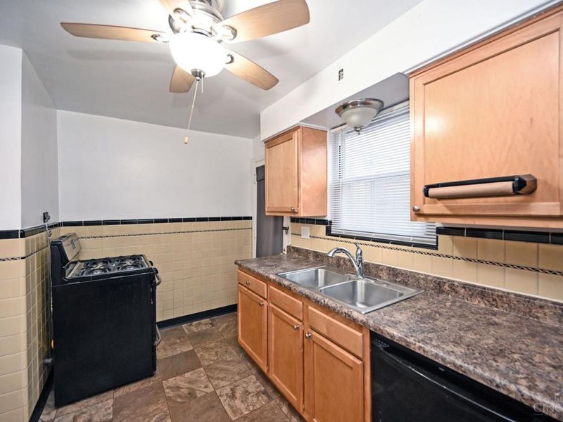 7552 Montgomery Road, Sycamore Township, OH 45236 Photo 15