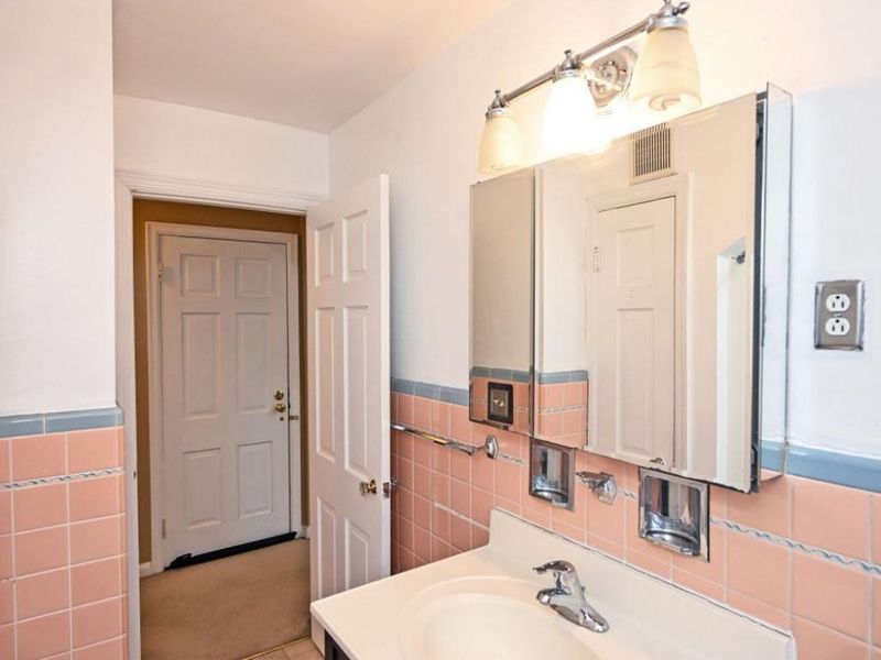 7552 Montgomery Road, Sycamore Township, OH 45236 Photo 21