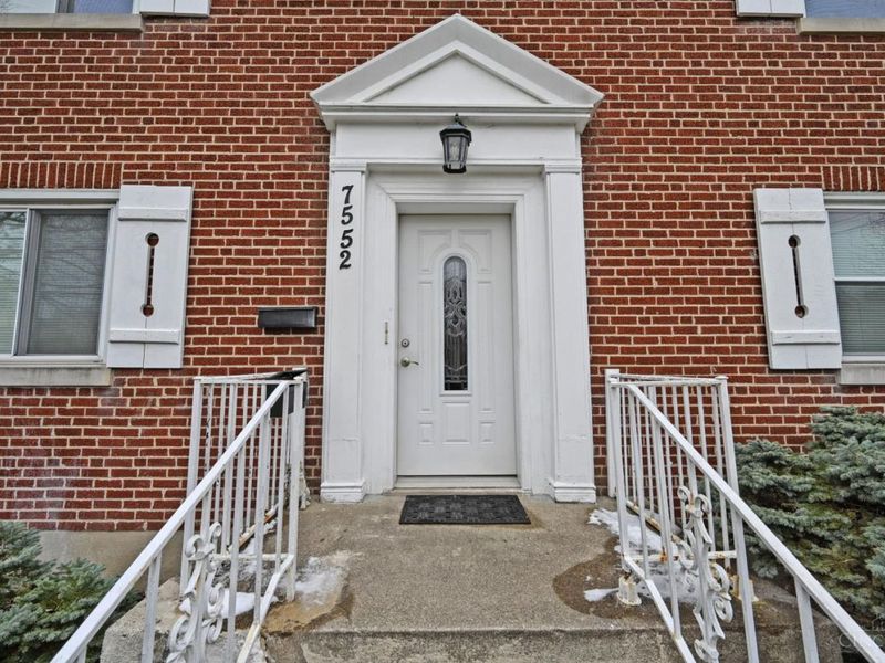 7552 Montgomery Road, Sycamore Township, OH 45236 Photo 3