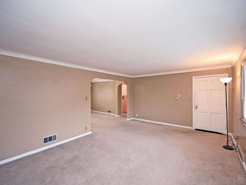 7552 Montgomery Road, Sycamore Township, OH 45236 Photo 9