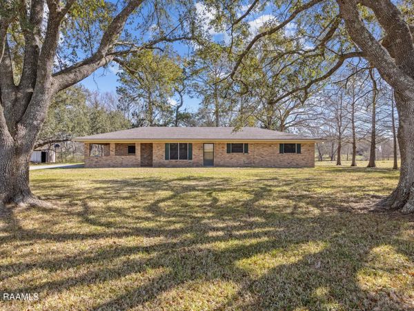 5204 Northside Road , New Iberia, LA 70563