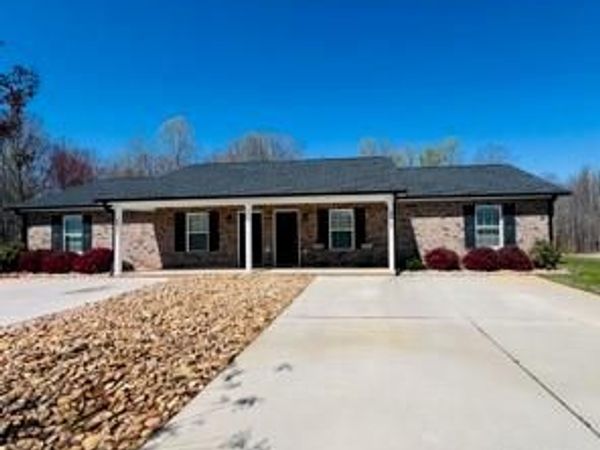 4427 Dillbrook Lane , Denver, NC 28037