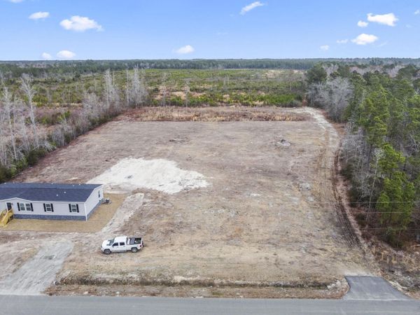 7306 Bellaire Dr., Nichols, SC 29581