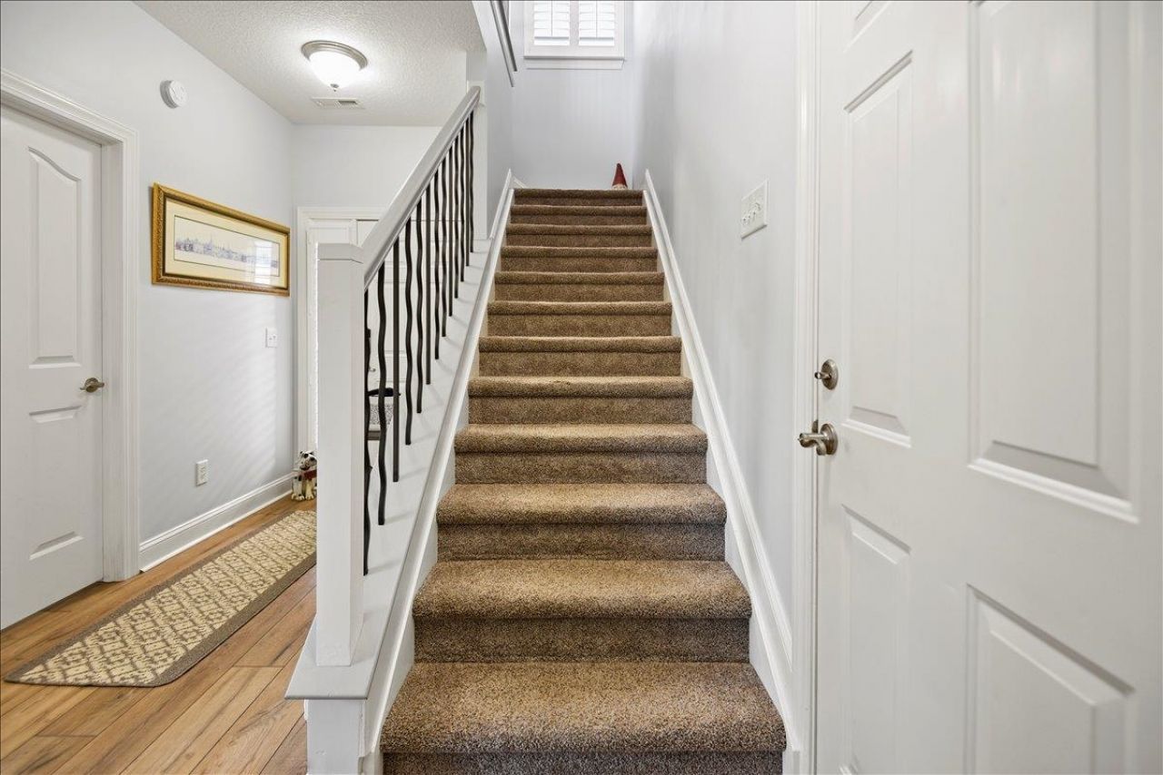 1702 Cottage Cove Circle Photo 14